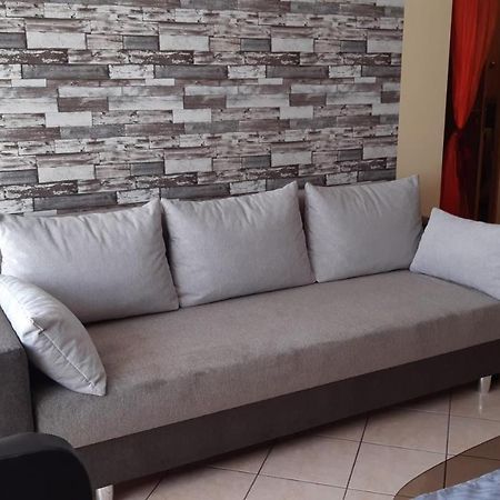 Elizabet Apartman A Belvarosban Sarvaš Exteriér fotografie